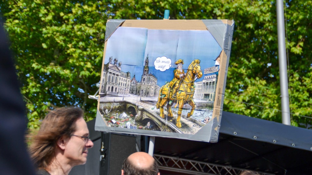 Demontration BSW "WM 2026 - Weg mit Merz" in Dresden am 11.07.2028