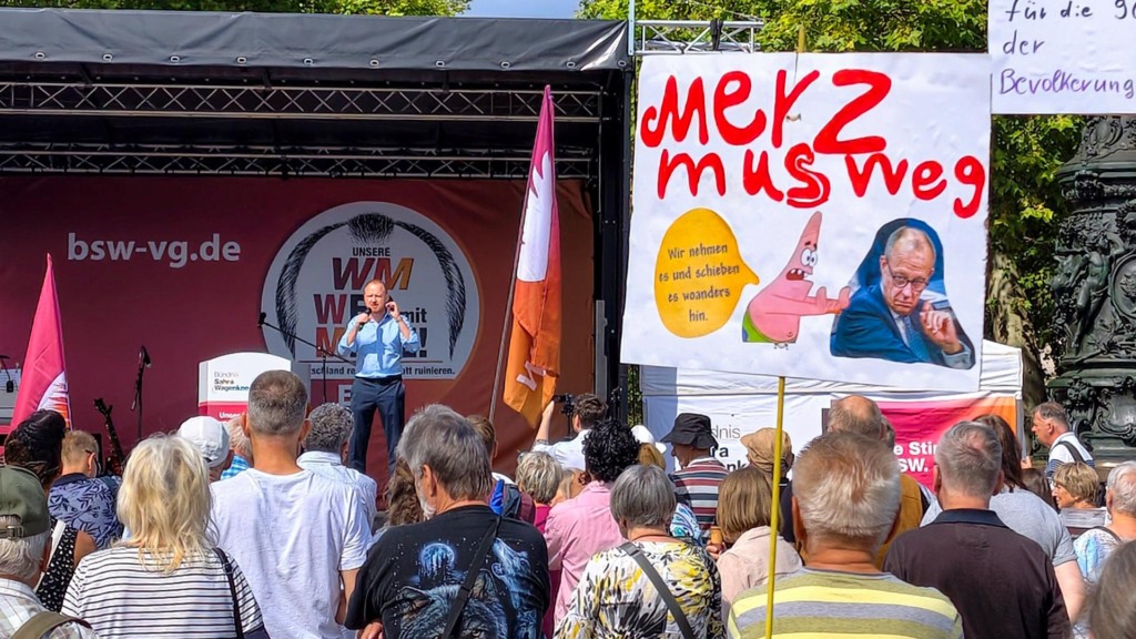 Demontration BSW "WM 2026 - Weg mit Merz" in Dresden am 11.07.2028