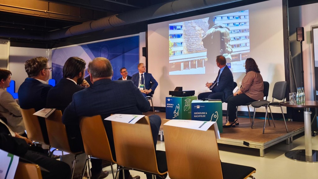 Podiumsdiskussion der IHK Chemnitz in Zwickau mit Prof. Dr. Jörg Scheibe