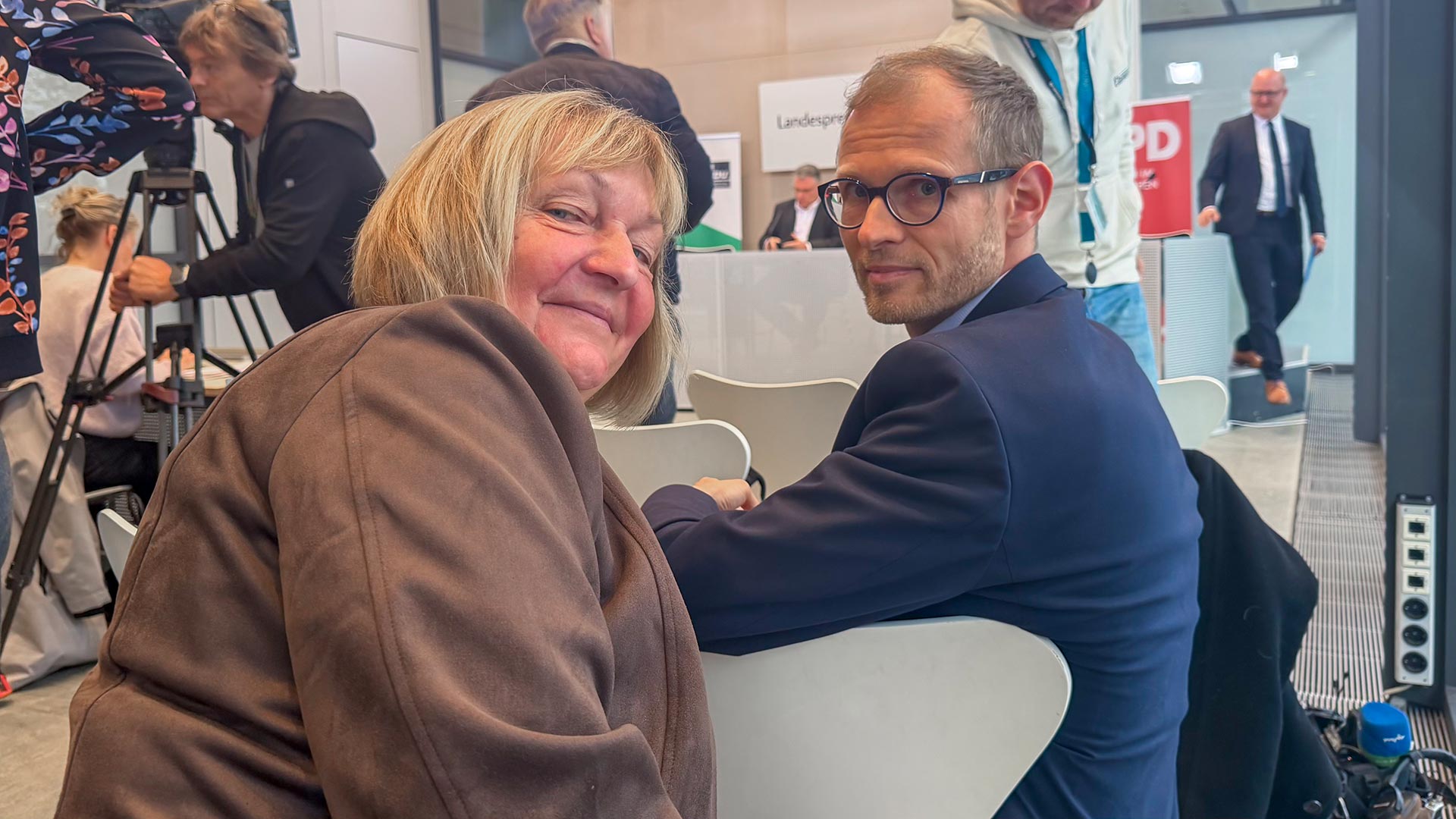 Uta Knebel und Ronny Kupke auf der Pressekonferenz - Doppelhaushalt 2027/2028: Eine vertane Chance für Sachsen